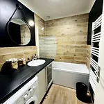 Maison Renovee Et Chaleureuse Proche Du Memorial Vakantiehuis *