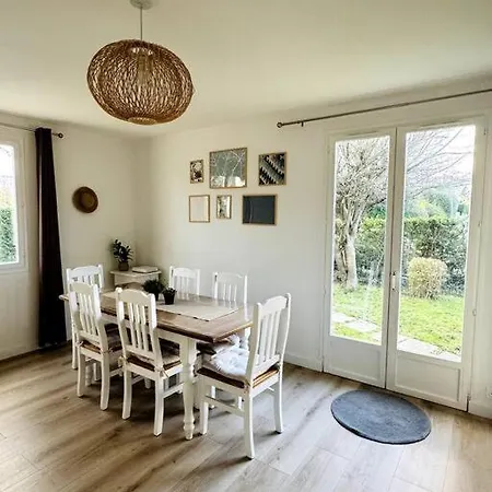 Maison Renovee Et Chaleureuse Proche Du Memorial Vakantiehuis Caen