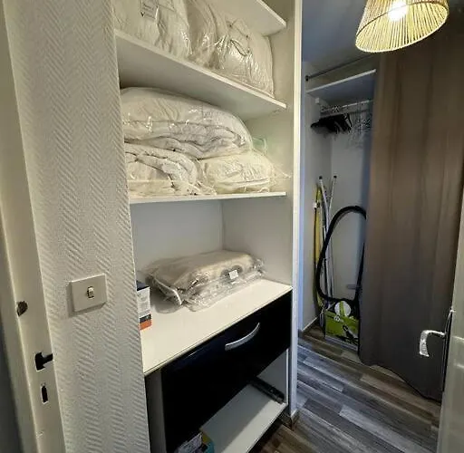 Dom wakacyjny Maison Renovee Et Chaleureuse Proche Du Memorial